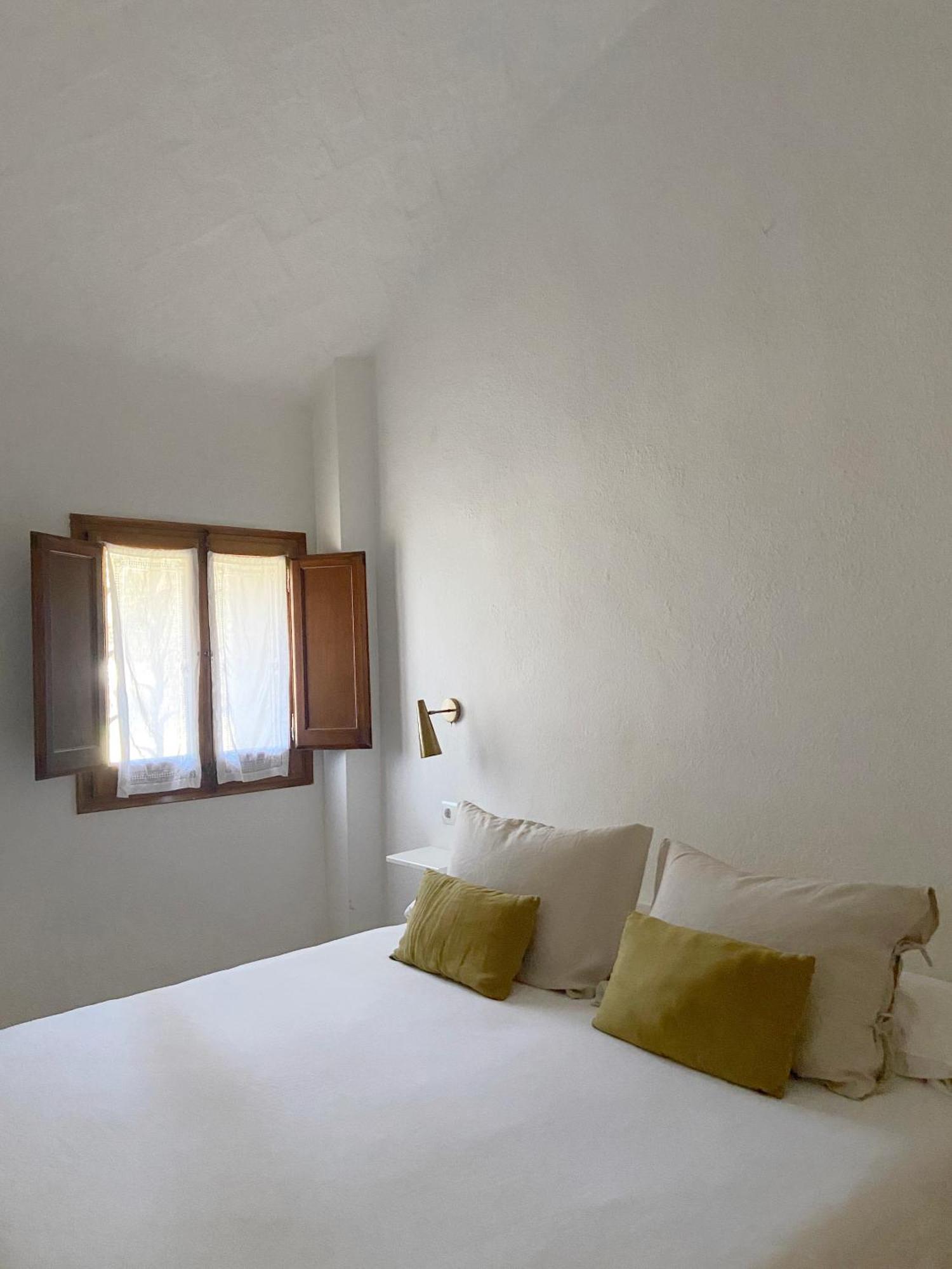Ecoturisme Mas Ribas Hotel Palamos Room photo