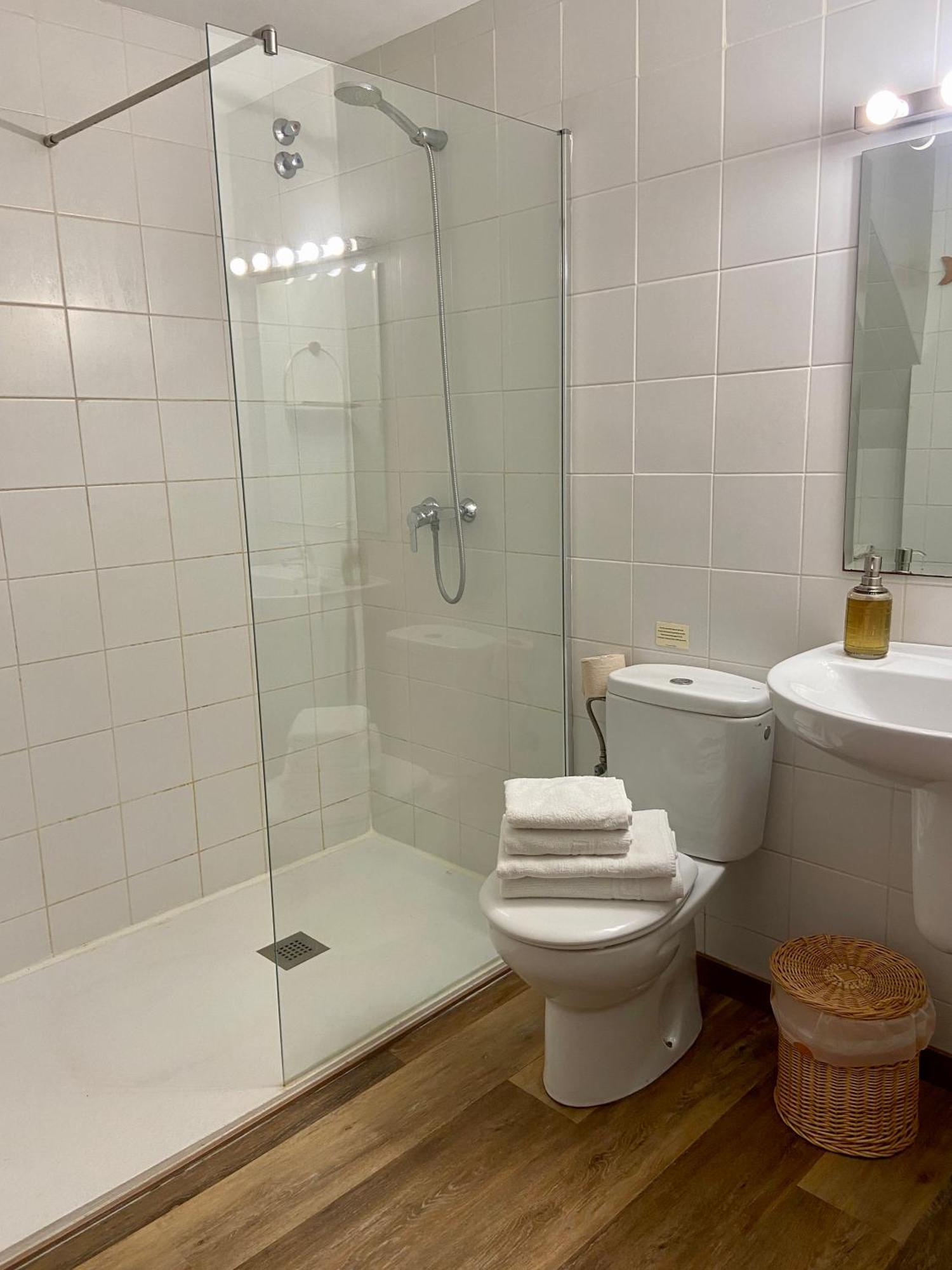 Ecoturisme Mas Ribas Hotel Palamos Room photo